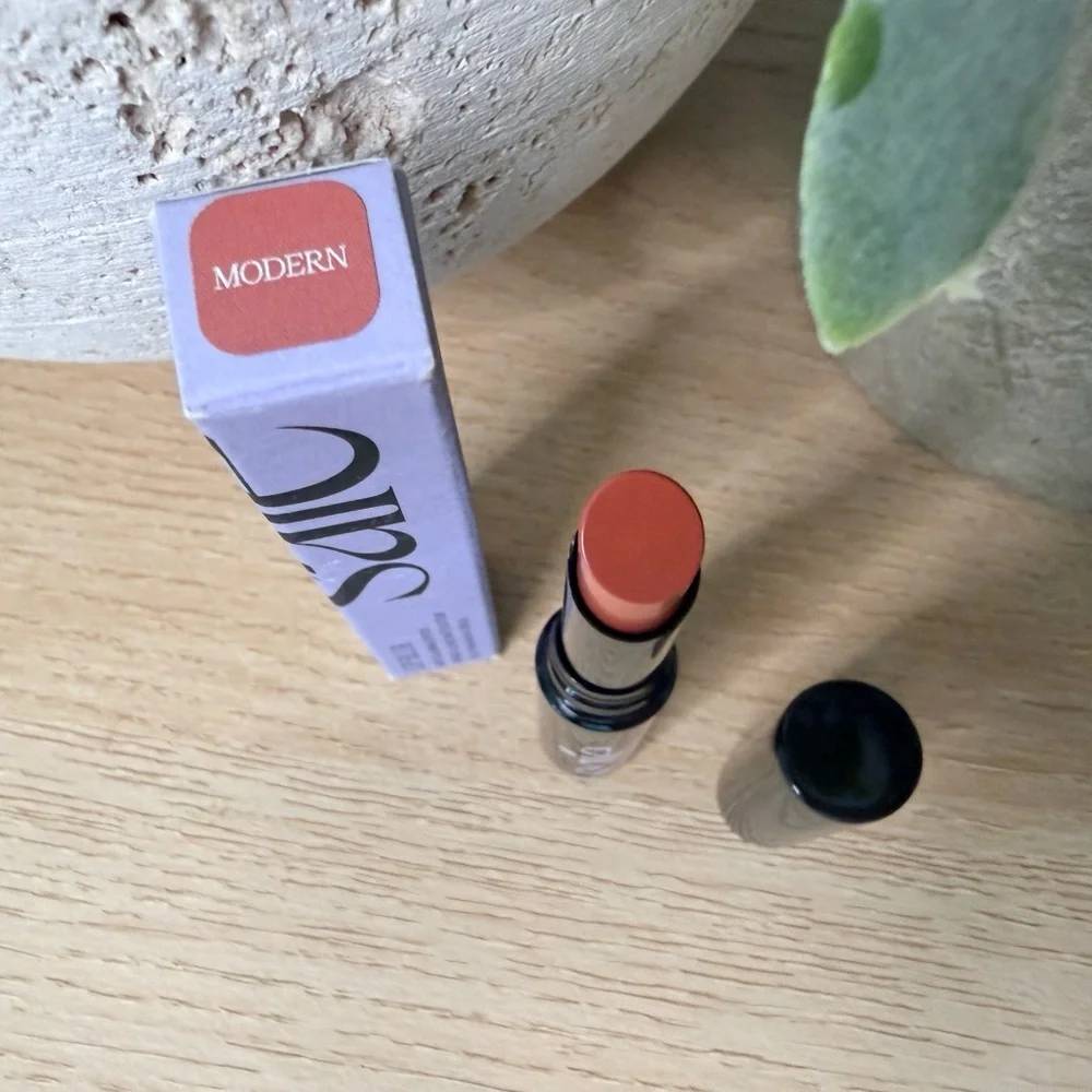 SAIE Lip Blur Soft Matte Lipstick Modern Full Size Clean Beauty New